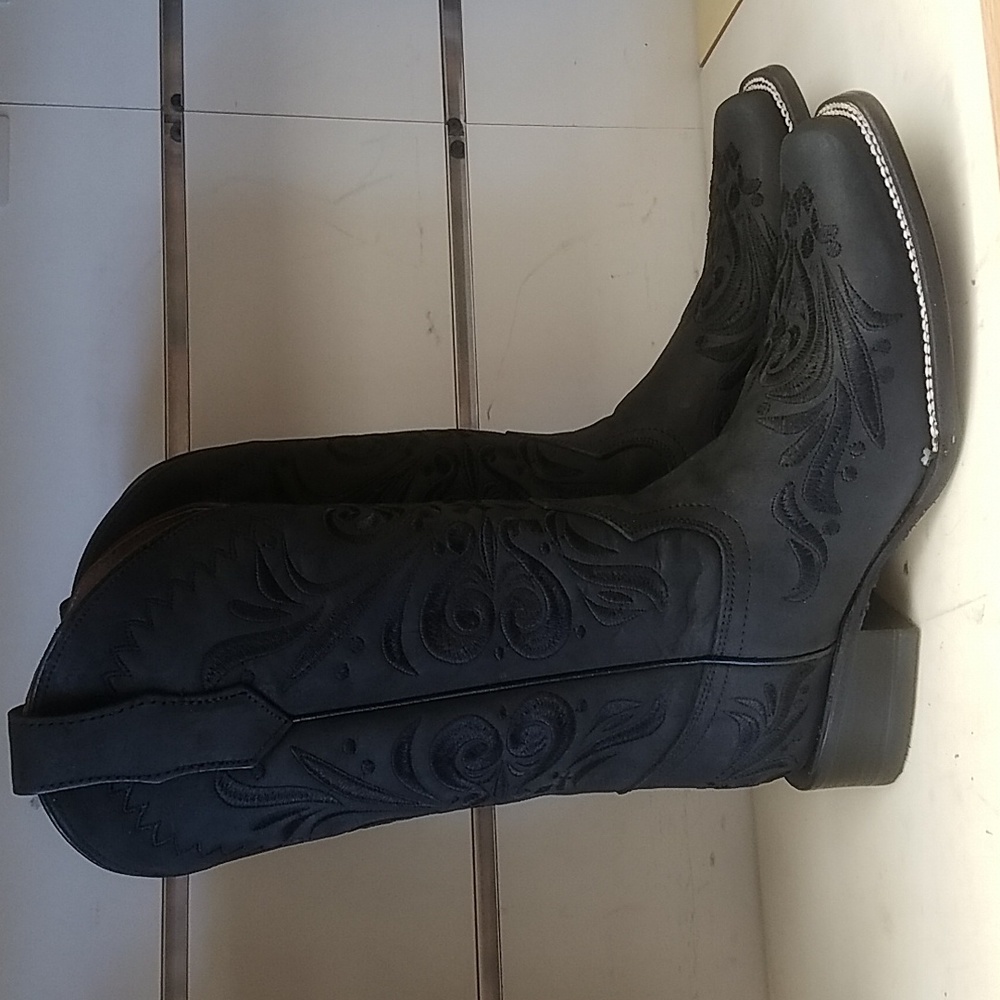 New Womens Circle G by Corral L5464